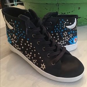 Steve Madden Embroidered High Tops 7 1/2